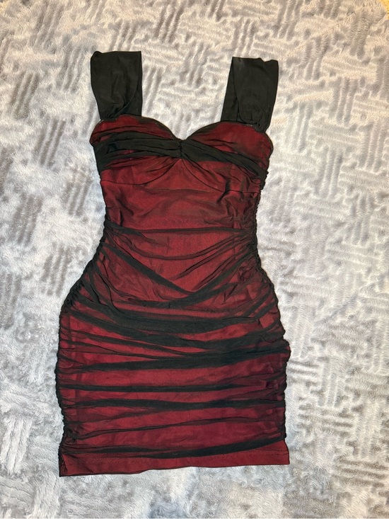 HYZ Dresses & Skirts - HYZ Women’s Red and Black Ruched Mesh Bodycon Dress